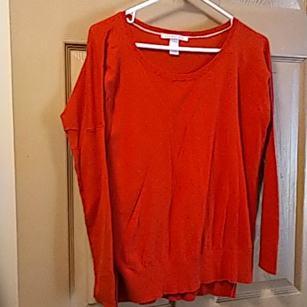 Victoria Secret scoop neck light sweater M